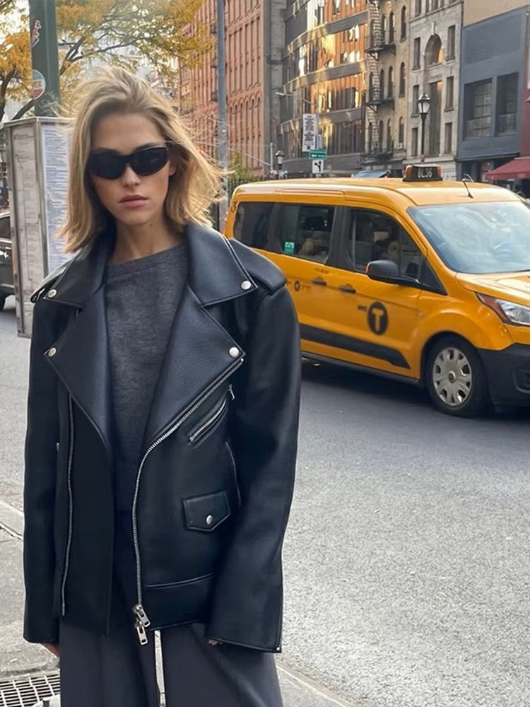 "Jacket – Elegant PU Leather with Zipper for Women"