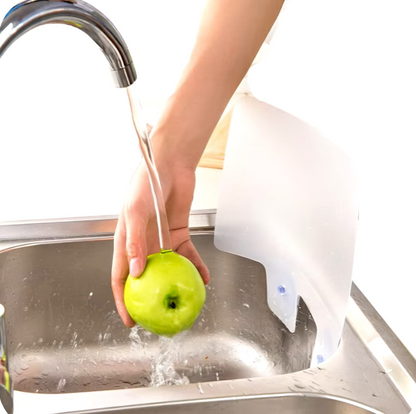 1Pc New Arrival Kitchen Sink Water Splash Guards with Sucker Waterproof Screen for Dish Fruit Vegetable Washing Anti-water Board