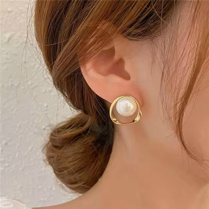 WUKALO 2024 New Elegant Gold Color Heart Pearl Stud Earrings Korean Fashion Jewelry For Woman Girls Accessories Wholesale dealshavens